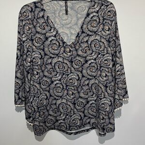 Sweet Clarity Women's Multicolor Floral‎ V-Neck Batwing Sleeve Blouse Size XL